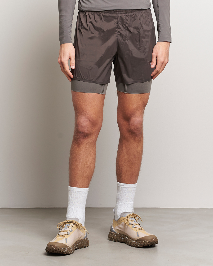 Hombres | Ropa | Satisfy | CoffeeThermal 8 Inch Shorts Quicksand