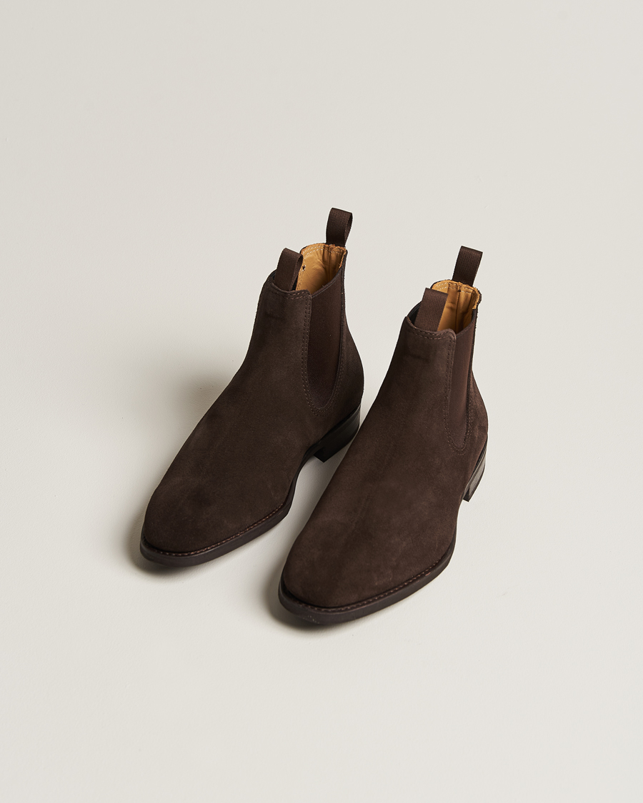 Hombres | Myrqvist Granhult Chelsea Boot Dark Brown Suede | Myrqvist | Granhult Chelsea Boot Dark Brown Suede