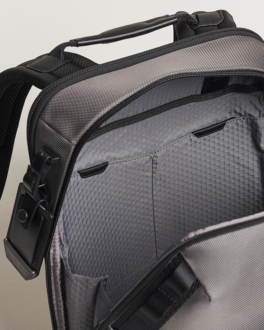 Hombres | TUMI Alpha Bravo Navigation Backpack Charcoal | TUMI | Alpha Bravo Navigation Backpack Charcoal