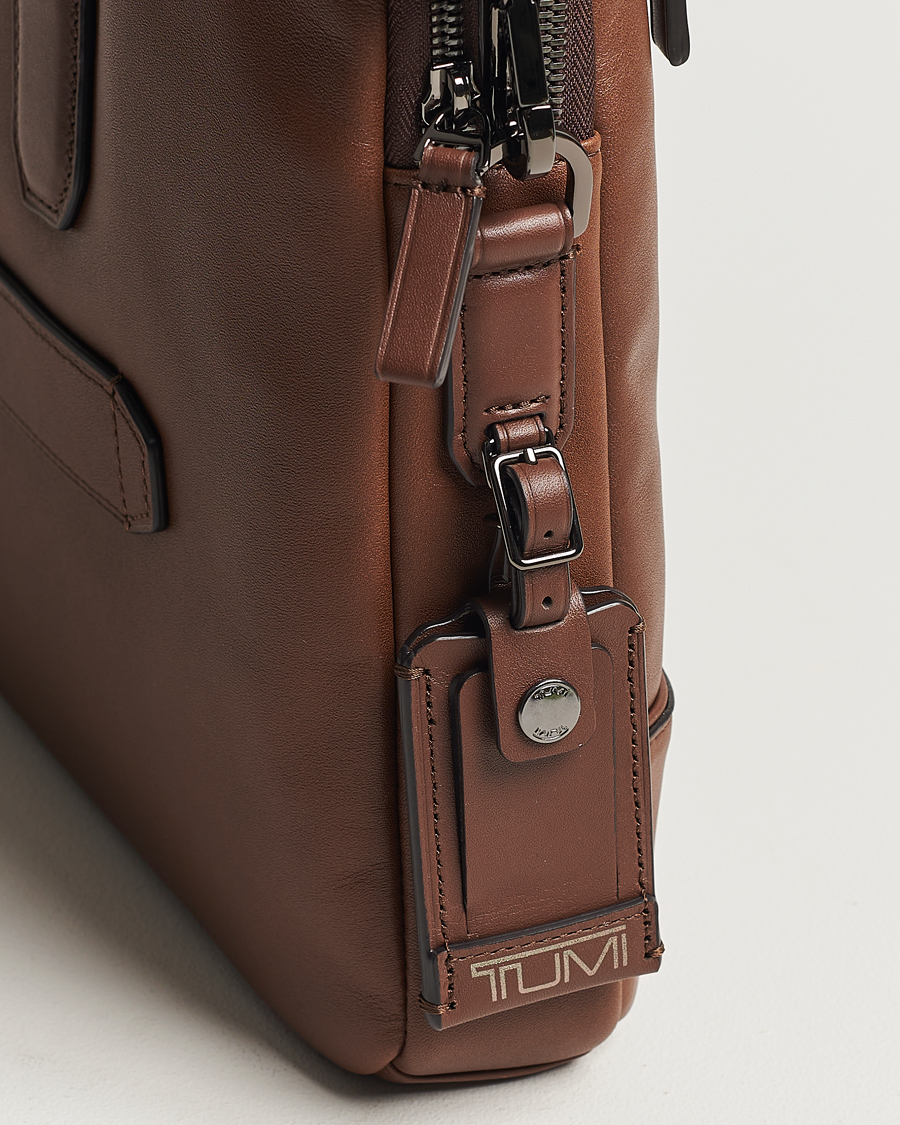 Hombres | Bolsos | TUMI | Harrison Sycamore Slim Leather Brief Cognac