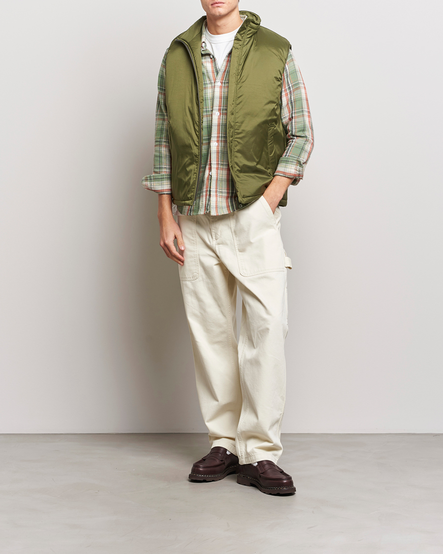Hombres | Abrigos y chaquetas | BEAMS PLUS | MIL Puffer Vest Olive