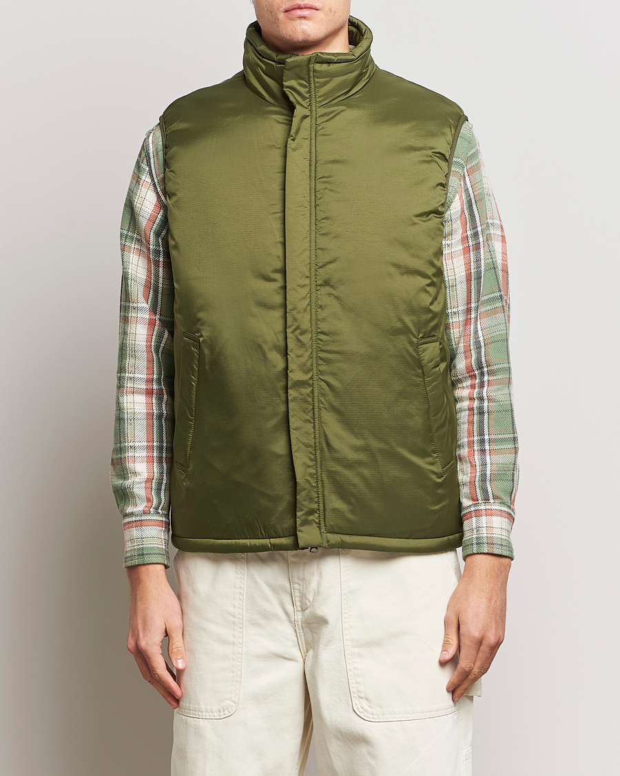 Hombres | Abrigos y chaquetas | BEAMS PLUS | MIL Puffer Vest Olive