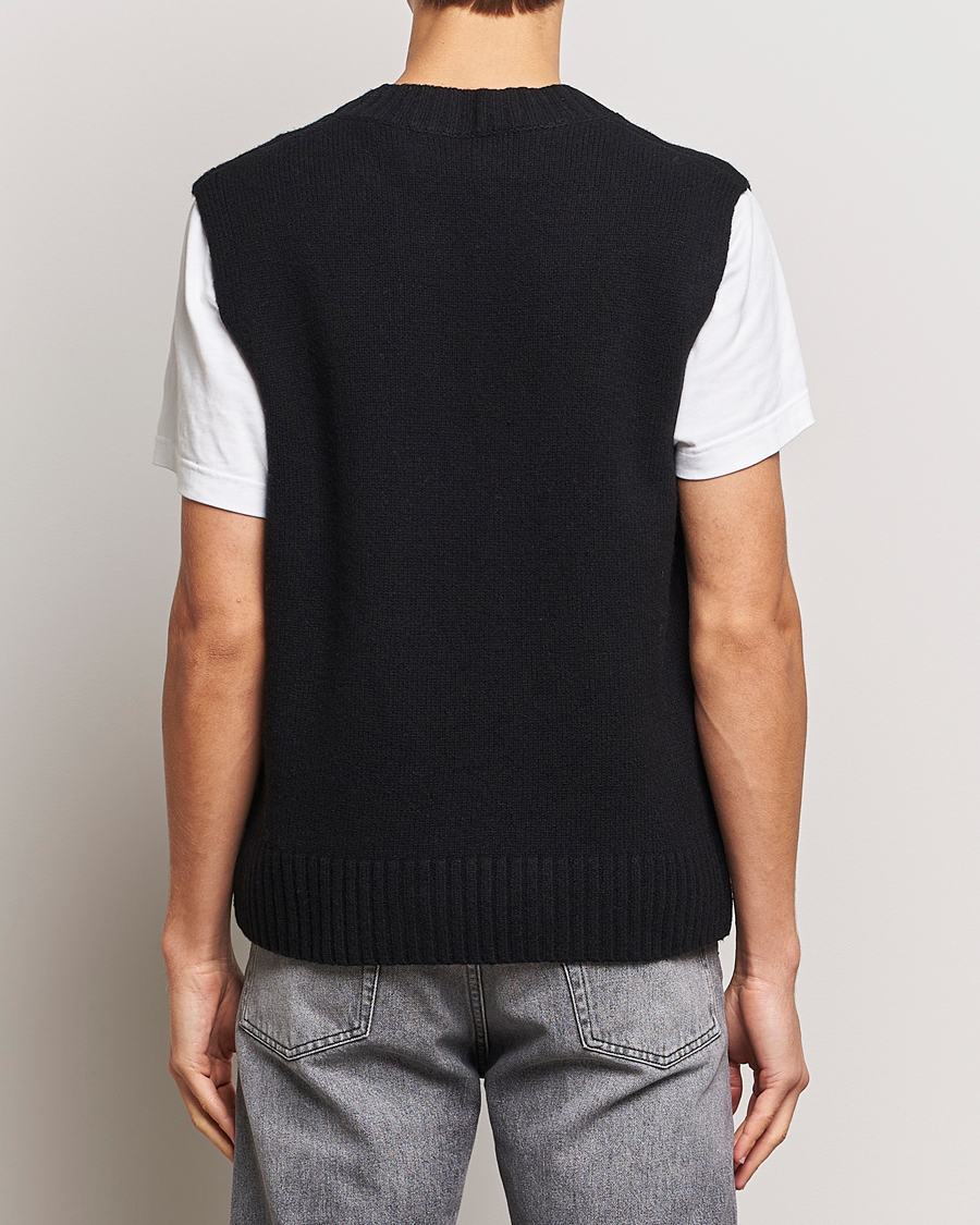 Hombres | Jerséis y prendas de punto | A Day's March | Wigtown Lambswool Vest Black