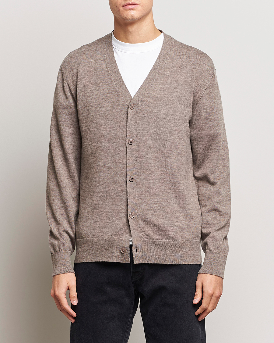 Hombres | Jerséis y prendas de punto | A Day's March | Oca Merino Cardigan Taupe Melange