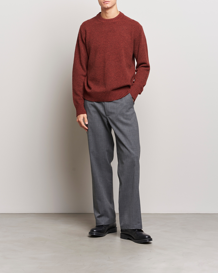 Hombres | Jerséis y prendas de punto | A Day's March | Marlow Lambswool Crew Zinfandel