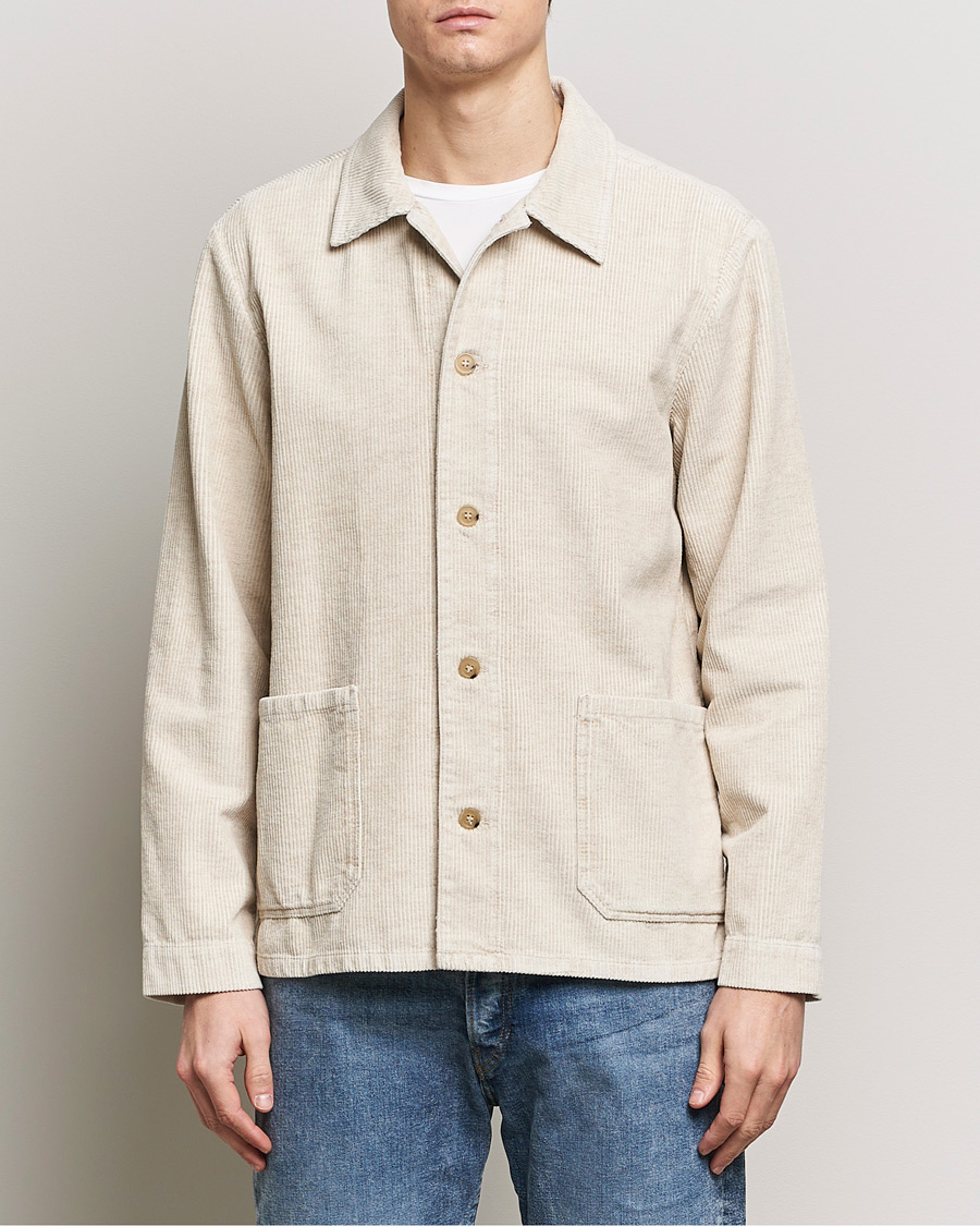Hombres | Chaquetas contemporáneas | A.P.C. | Kerlouan Cotton/Linen Corduroy Shirt Jacket Ecru