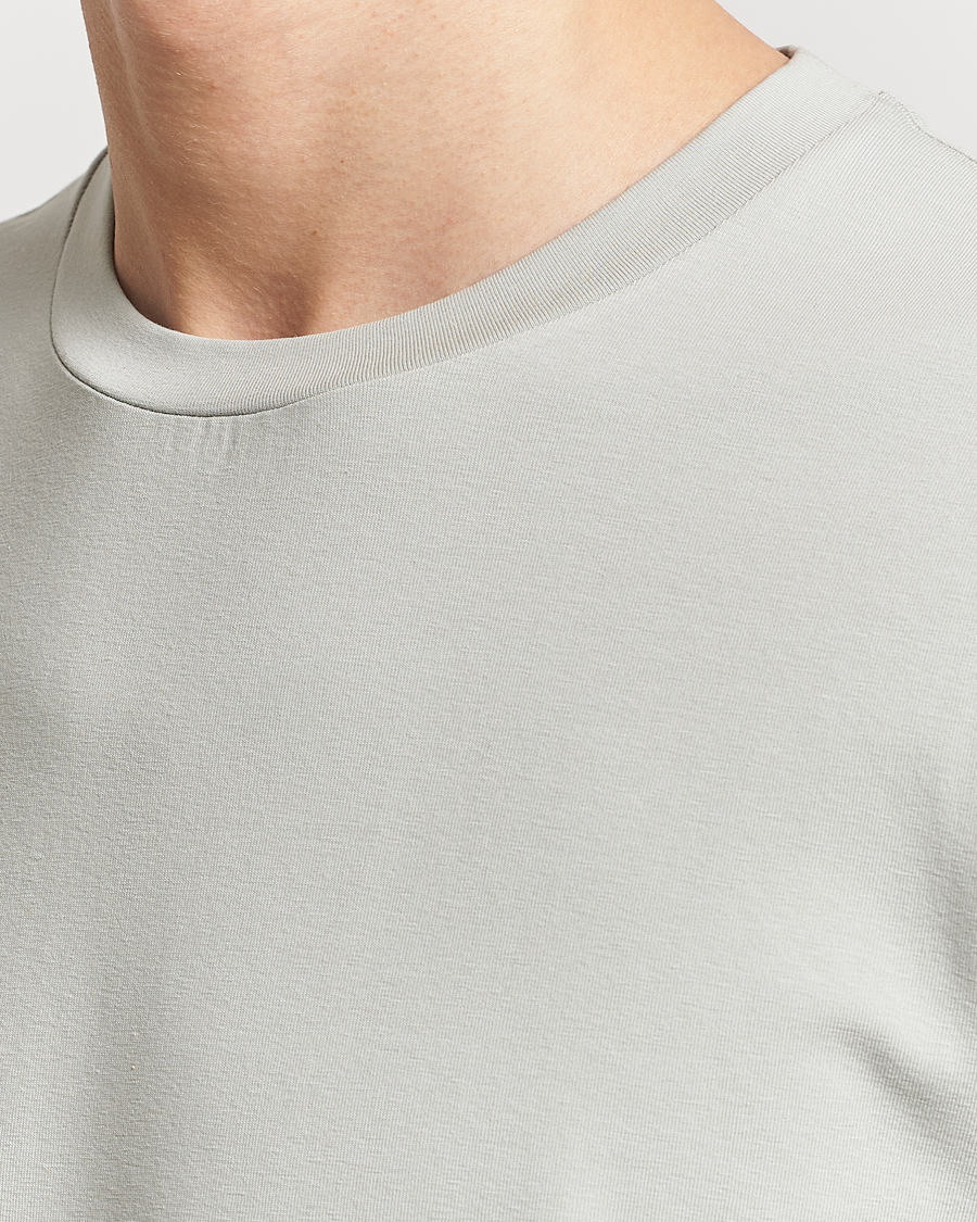 Hombres | Camisetas | Filippa K | Soft Lycra T-Shirt Green Grey
