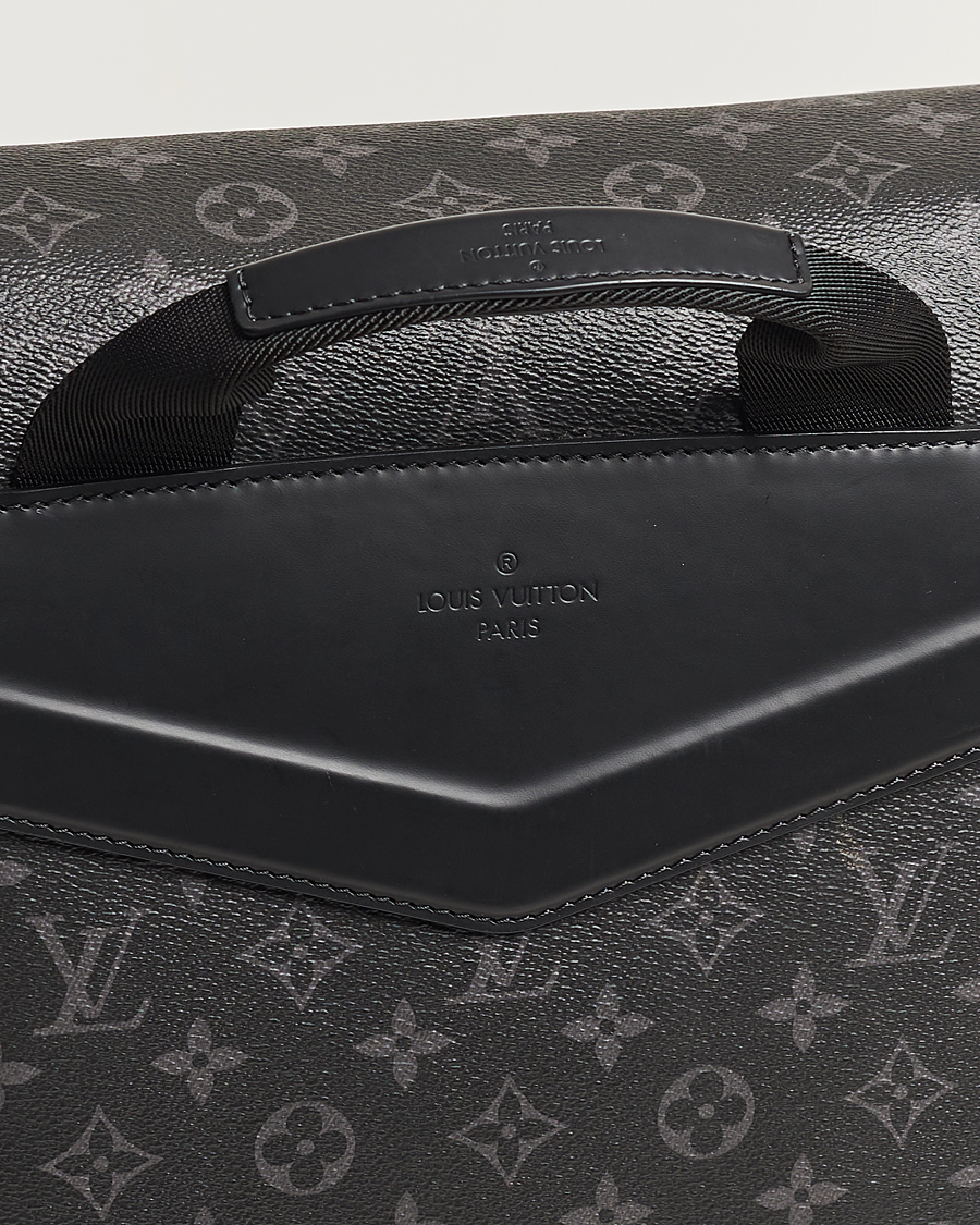 Hombres | Louis Vuitton Pre-Owned Messenger Voyager MM Bag Monogram Eclipse | Louis Vuitton Pre-Owned | Messenger Voyager MM Bag Monogram Eclipse