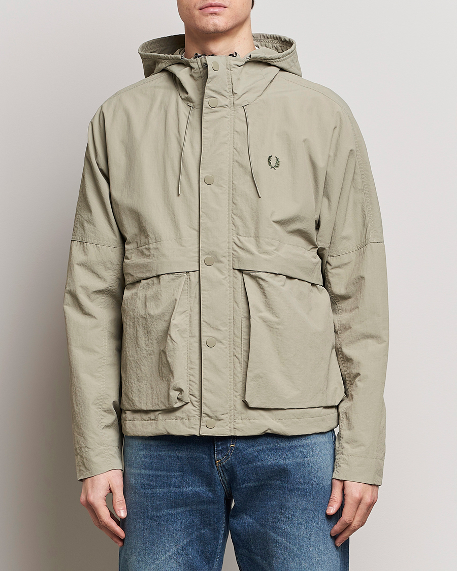 Hombres | Fred Perry | Fred Perry | Cropped Ripstop Hooded Jacket Warm Grey