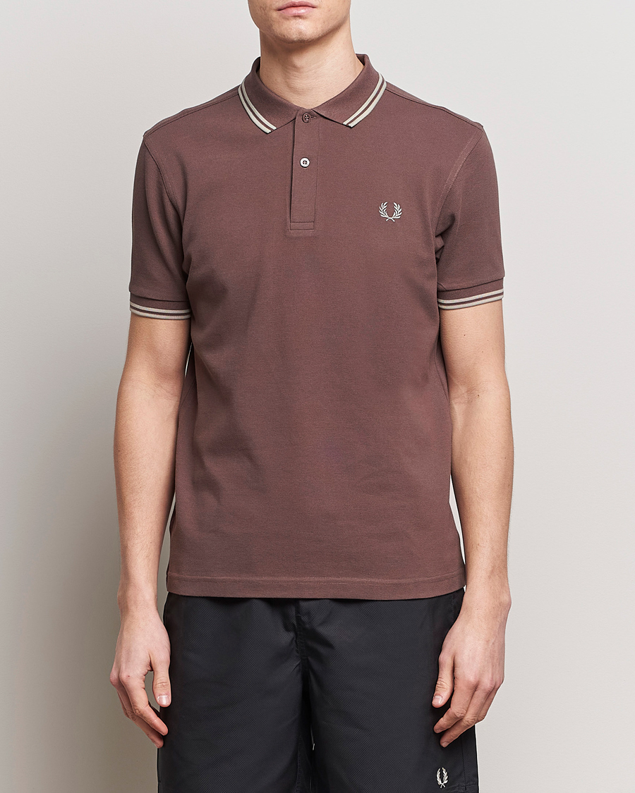 Hombres | Camisas polo de manga corta | Fred Perry | Twin Tipped Polo Shirt Brick Red
