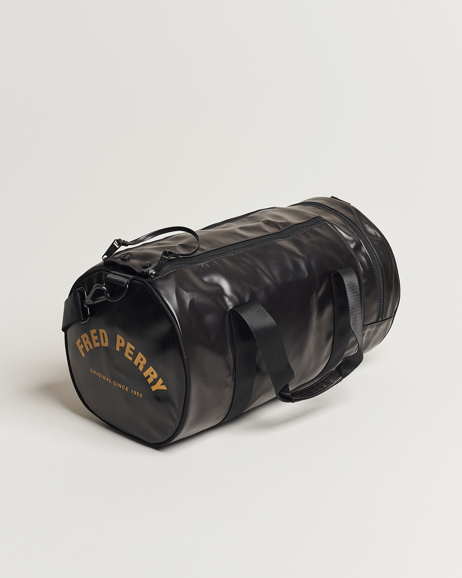 Hombres | Bolsos | Fred Perry | Tonal Classic Barrel Bag Black/Gold