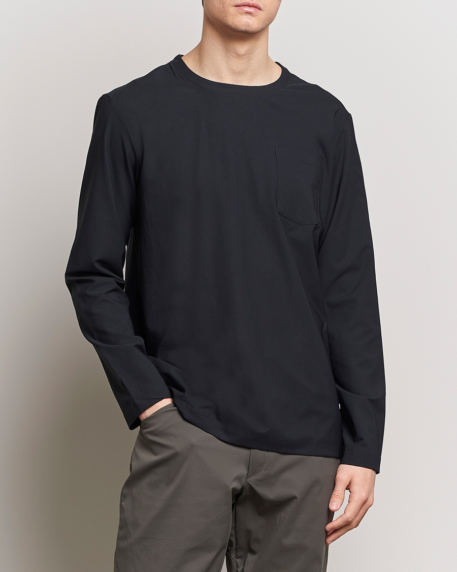 Hombres | Ropa | Houdini | Cover Crew Quick Dry Long Sleeve True Black