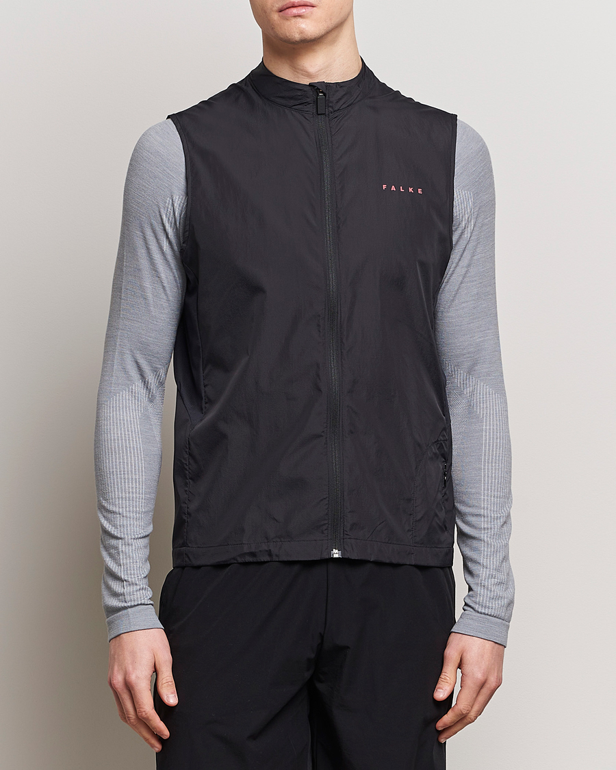 Hombres | Nuevas imágenes de productos | Falke Sport | Falke Recycled Running Vest Black