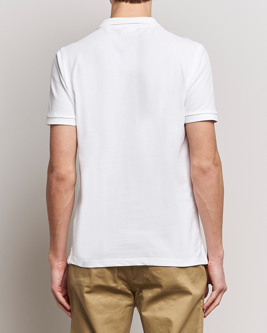 Hombres | Polos | KnowledgeCotton Apparel | Toke Badge Polo Bright White