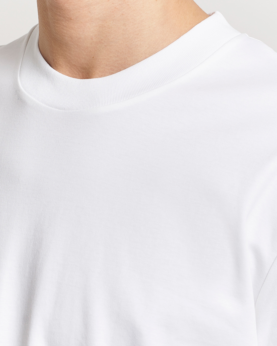 Hombres | Camisetas | Sunspel | Heavyweight Mock Neck T-Shirt White