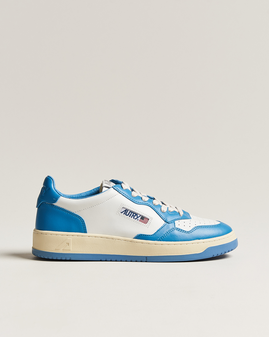 Hombres | Autry Medalist Low Bicolor Leather Sneaker White/Blue | Autry | Medalist Low Bicolor Leather Sneaker White/Blue