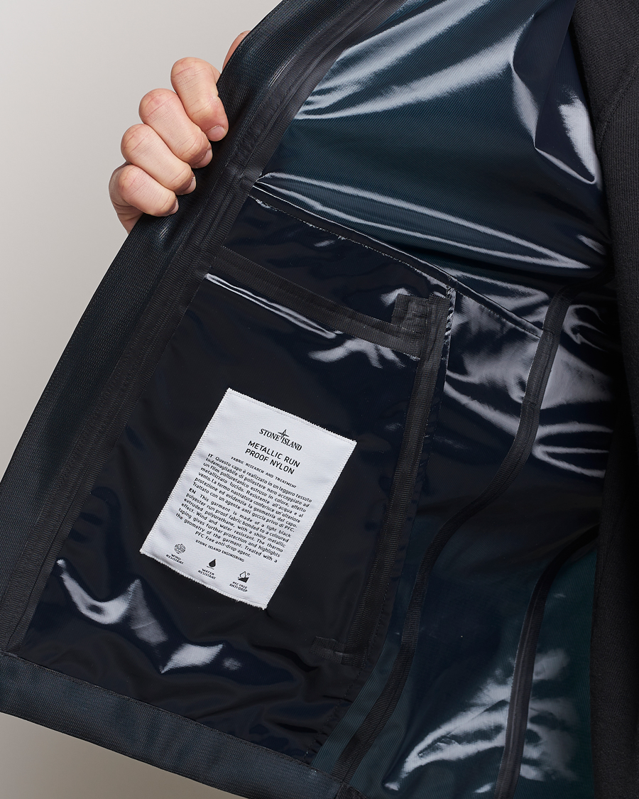 Hombres | Abrigos y chaquetas | Stone Island | Metallic Run Proof Nylon Jacket Cobalt Blue
