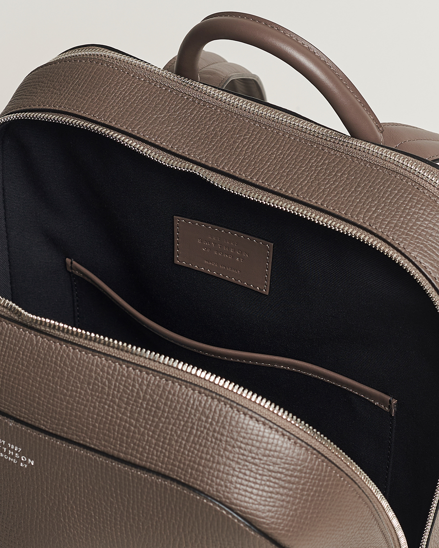 Hombres | Smythson Ludlow Zip Around Backpack Dark Taupe | Smythson | Ludlow Zip Around Backpack Dark Taupe
