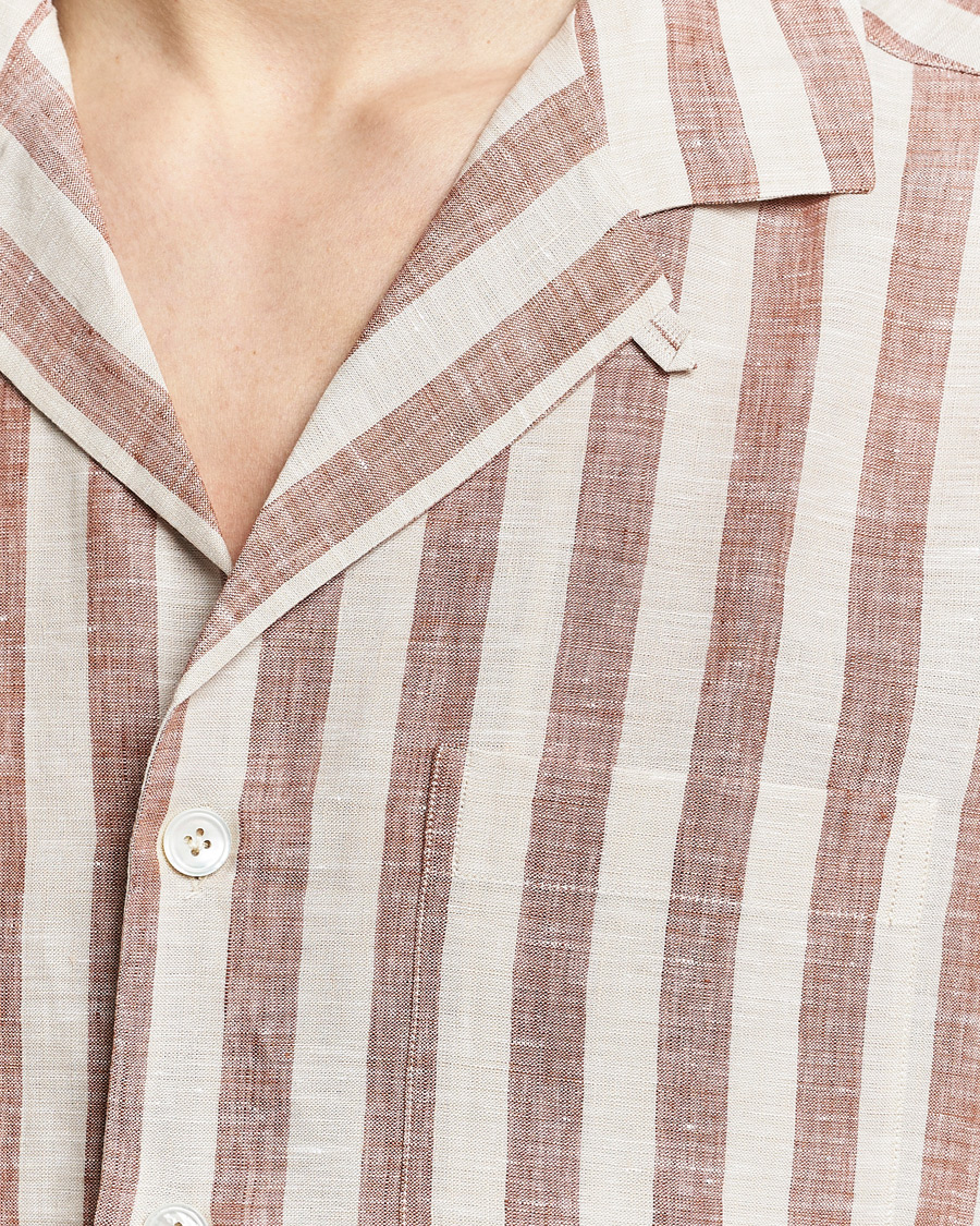 Hombres | Camisas | Lardini | Striped Short Sleeve Linen Shirt Beige/Red