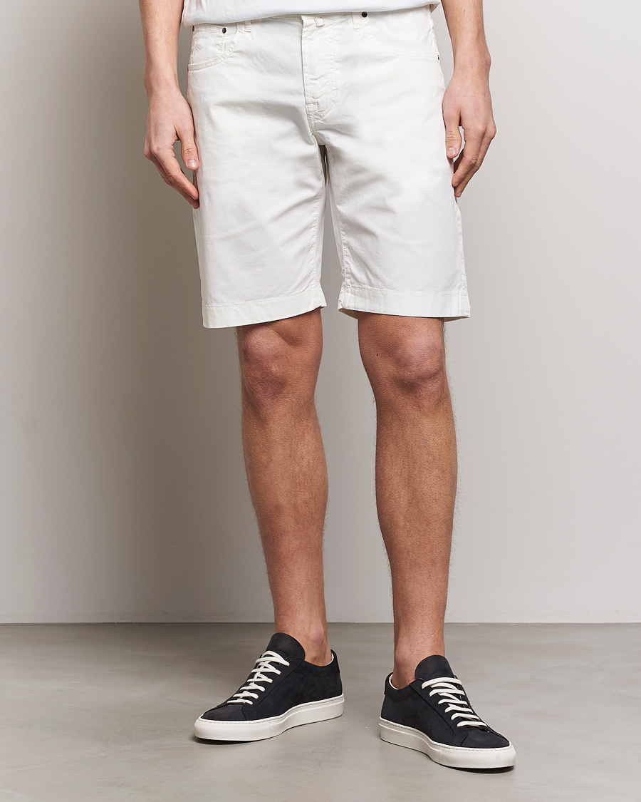 Hombres | Italian Department | Jacob Cohën | Nicolas Cotton Gabardine Shorts White
