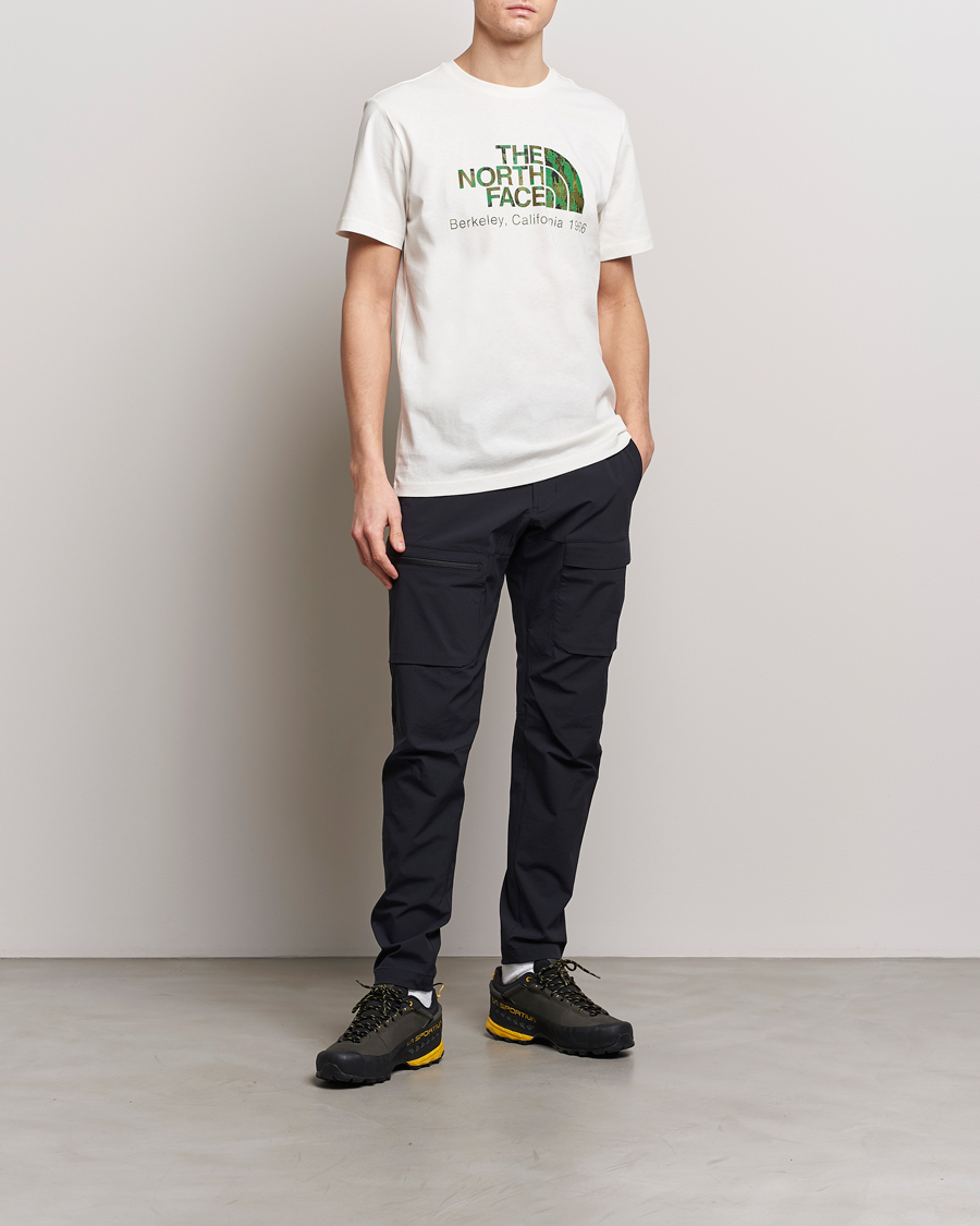 Hombres | Camisetas | The North Face | Berkeley Logo T-Shirt White