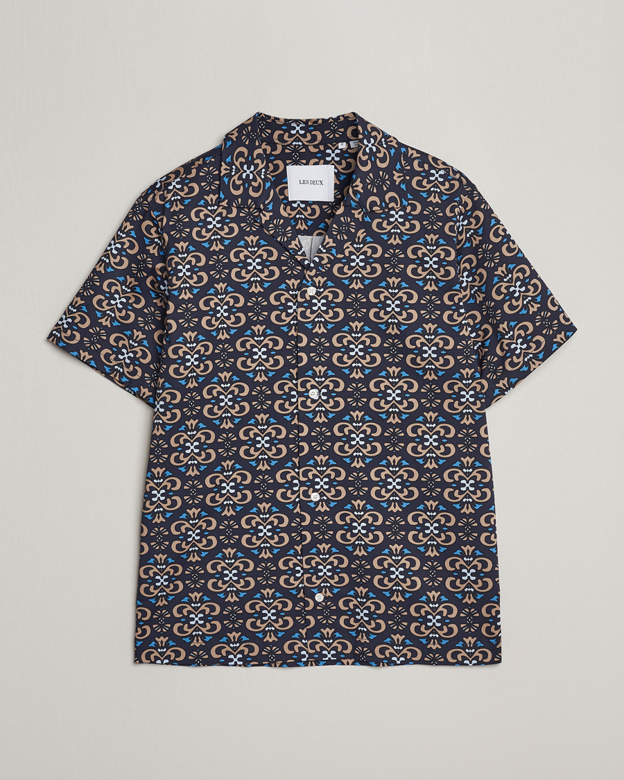 Hombres | Camisas | LES DEUX | Hendrix Printed Short Sleeve Shirt Dark Navy