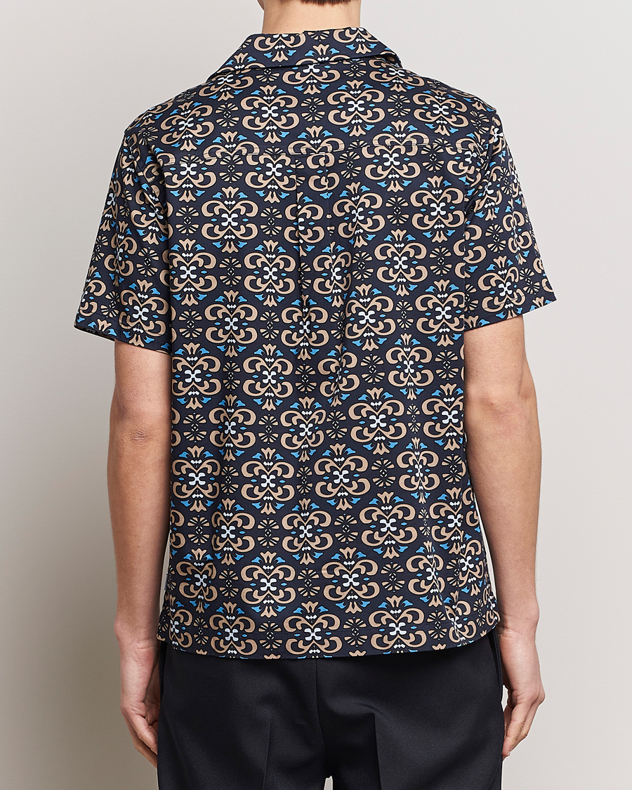 Hombres | Camisas | LES DEUX | Hendrix Printed Short Sleeve Shirt Dark Navy