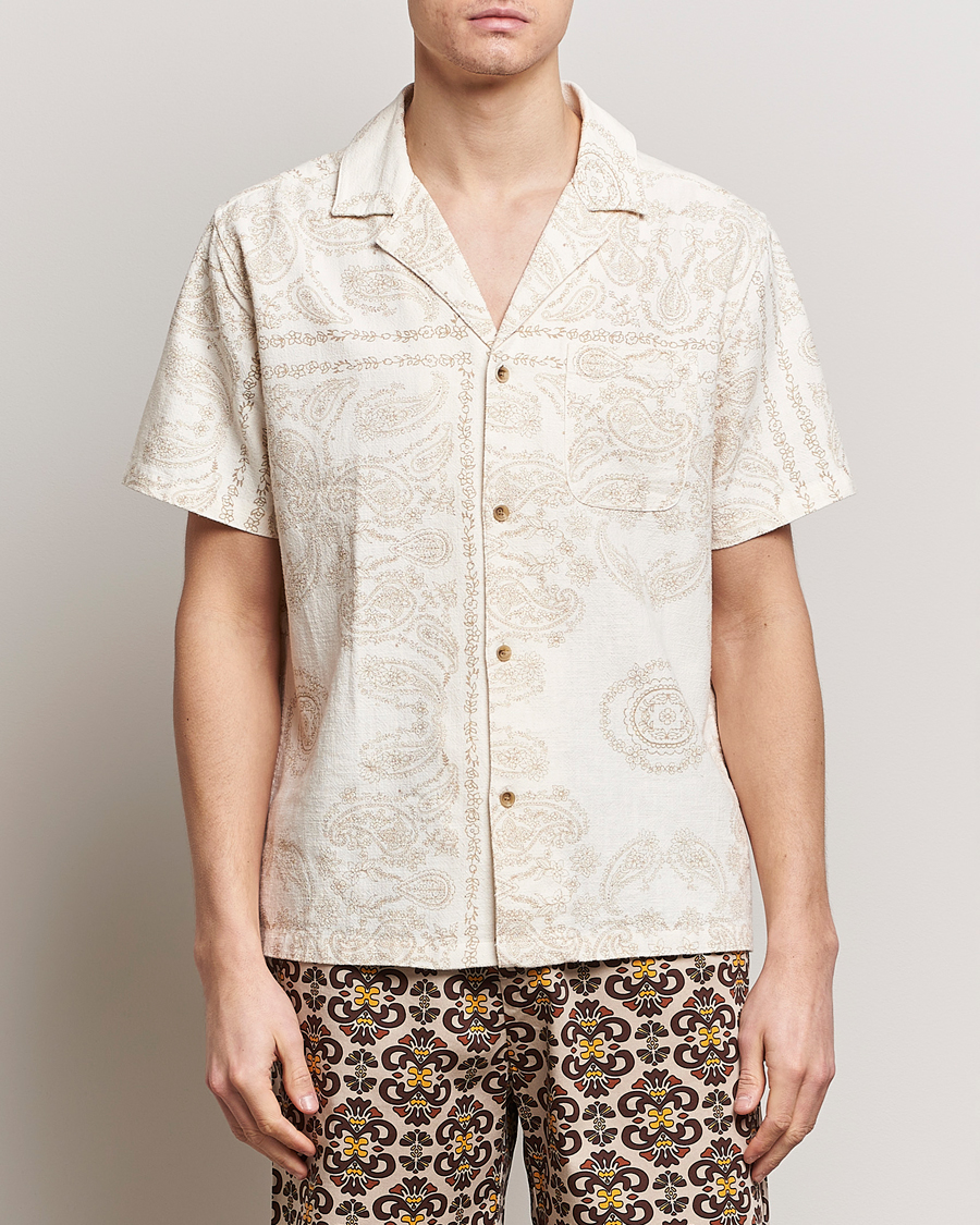 Hombres | Camisas | LES DEUX | Lesley Paisley Short Sleeve Shirt Light Ivory