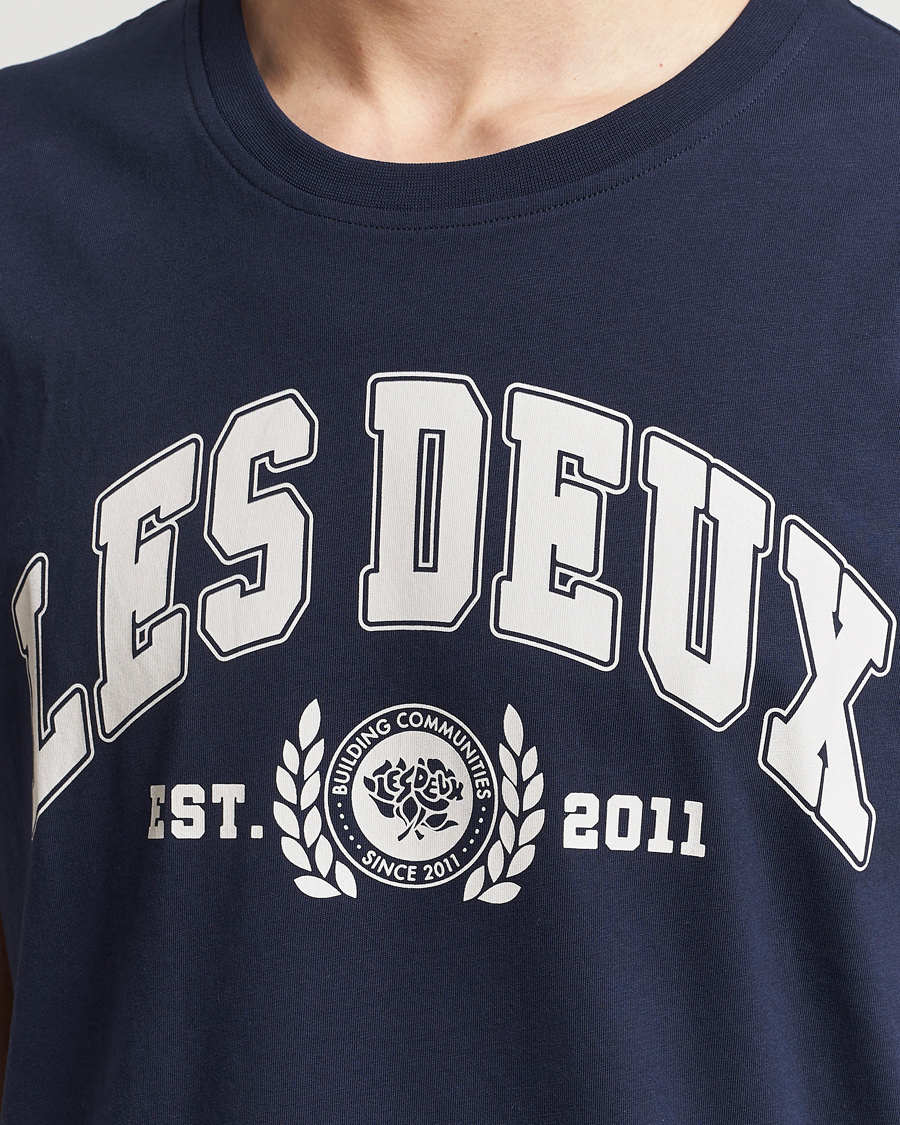 Hombres | Camisetas | LES DEUX | University T-Shirt Dark Navy
