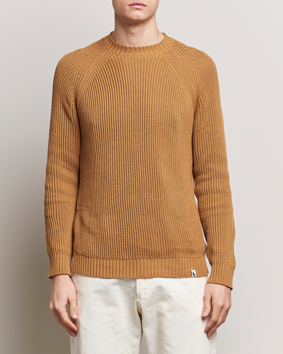 Hombres | Best of British | Peregrine | Harry Organic Cotton Sweater Amber