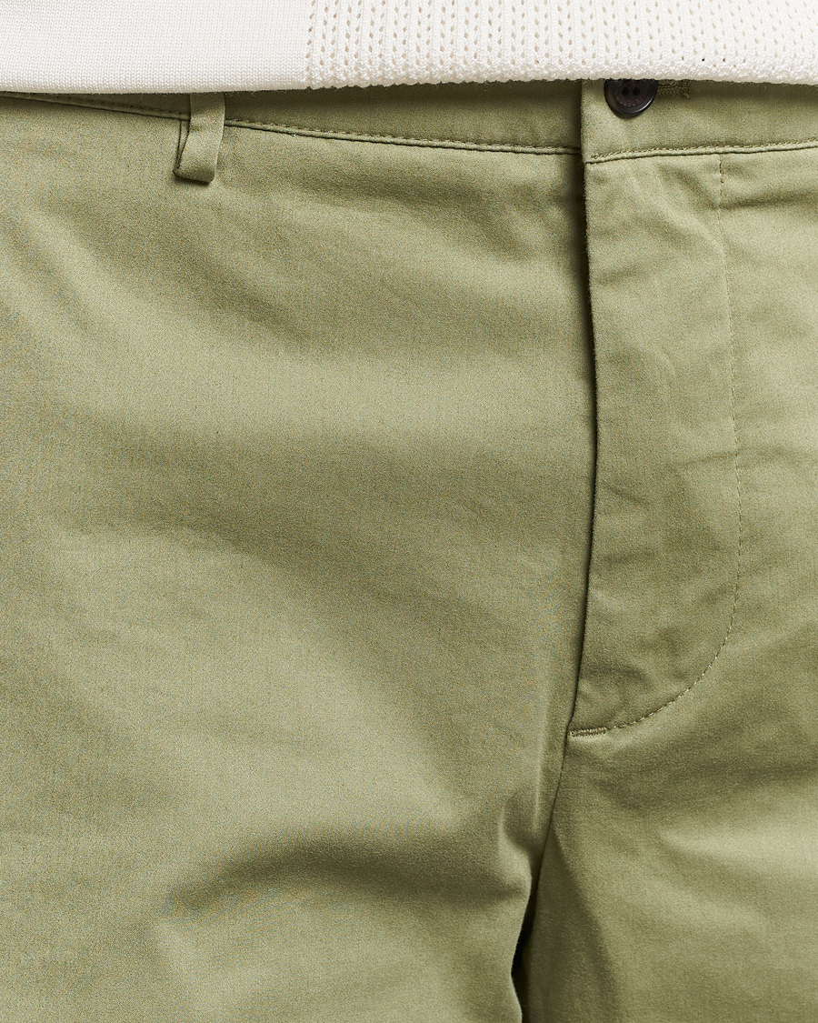 Hombres | Pantalones cortos | J.Lindeberg | Nathan Cloud Satin Shorts Oil Green