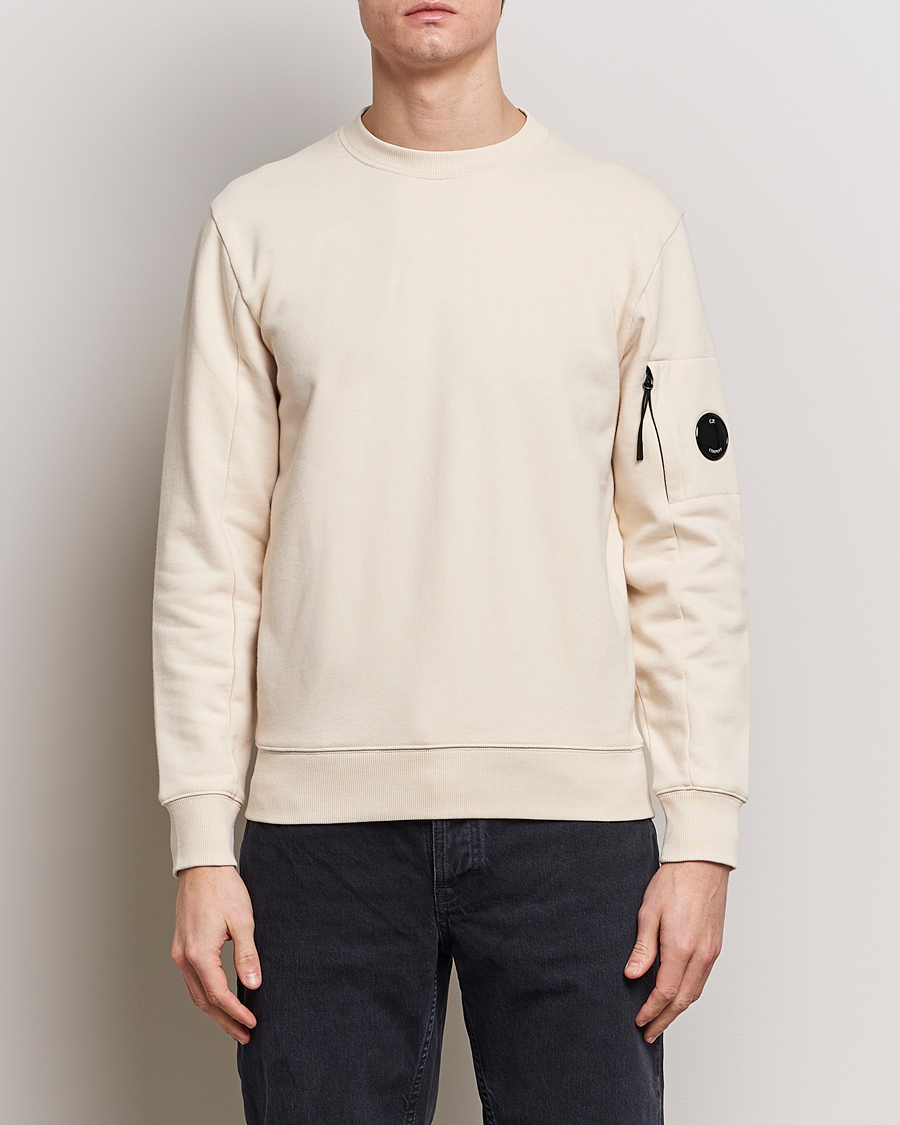 Hombres |  | C.P. Company | Diagonal Raised Fleece Lens Sweatshirt Ecru