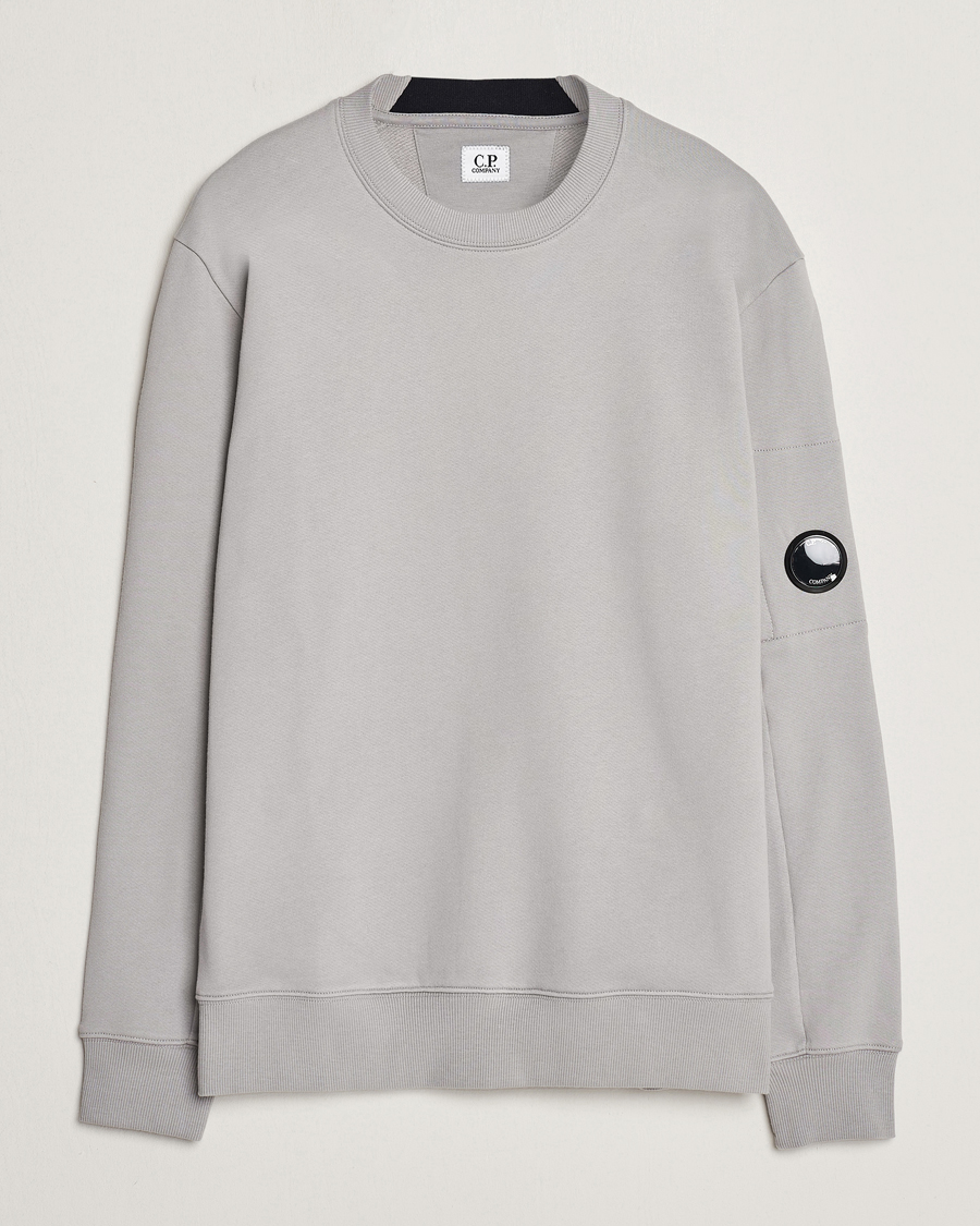 Hombres | Jerséis y prendas de punto | C.P. Company | Diagonal Raised Fleece Lens Sweatshirt Light Grey