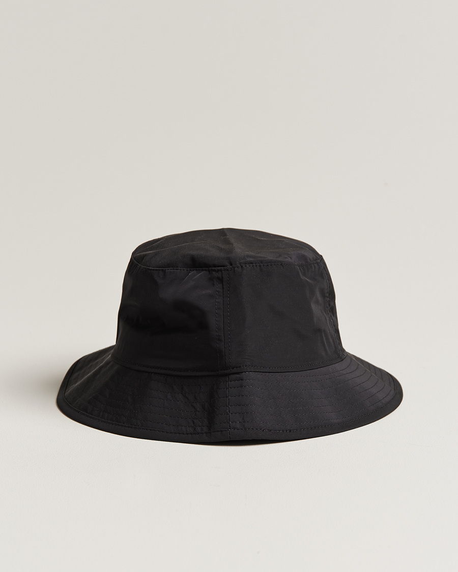 Hombres | C.P. Company Chrome R Bucket Hat Black | C.P. Company | Chrome R Bucket Hat Black