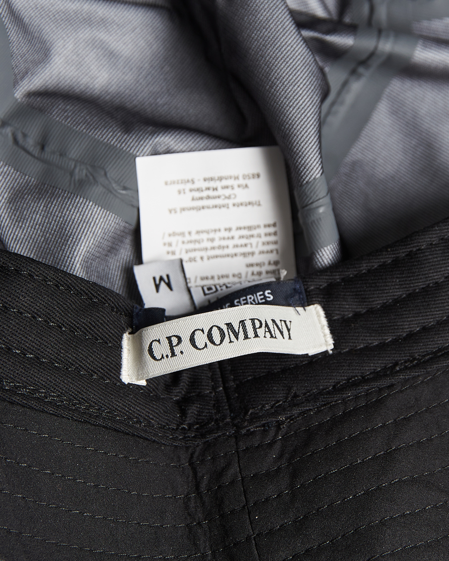 Hombres | C.P. Company Metropolis Gore-Tex Bucket Hat Black | C.P. Company | Metropolis Gore-Tex Bucket Hat Black
