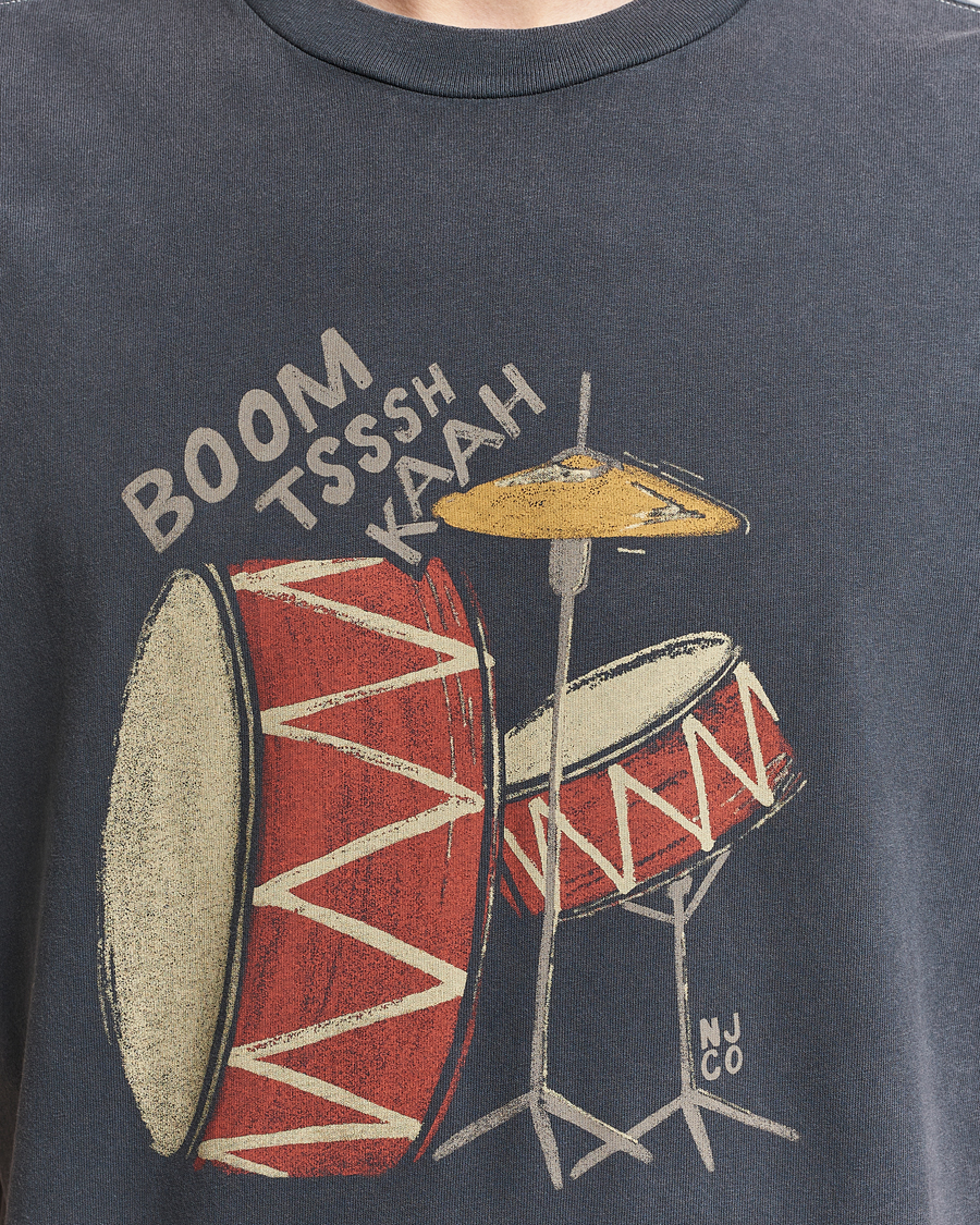 Hombres | Camisetas | Nudie Jeans | Koffe Printed Crew Neck T-Shirt Antracite