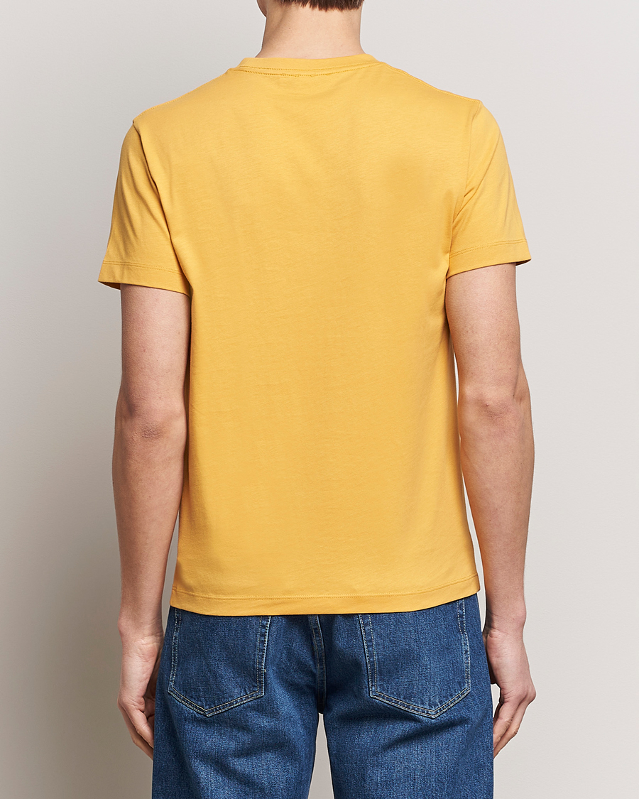 Hombres | Camisetas | Tiger of Sweden | Dillan Crew Neck T-Shirt Yellow