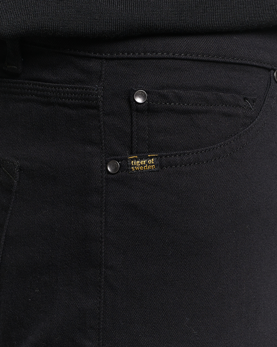 Hombres | Pantalones | Tiger of Sweden | Des Jeans Perma Black