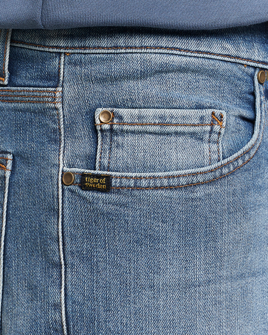Hombres | Pantalones | Tiger of Sweden | Pistolero Jeans Light Blue