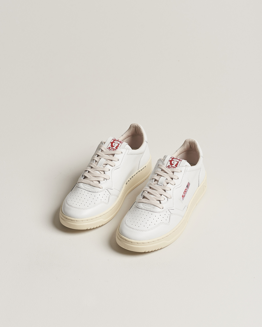 Hombres | Autry Medalist Low Leather Sneaker White/Red | Autry | Medalist Low Leather Sneaker White/Red