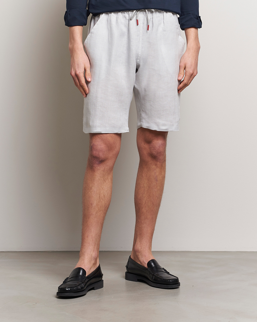 Hombres | Pantalones cortos de lino | Kiton | Linen Drawstring Shorts Light Grey