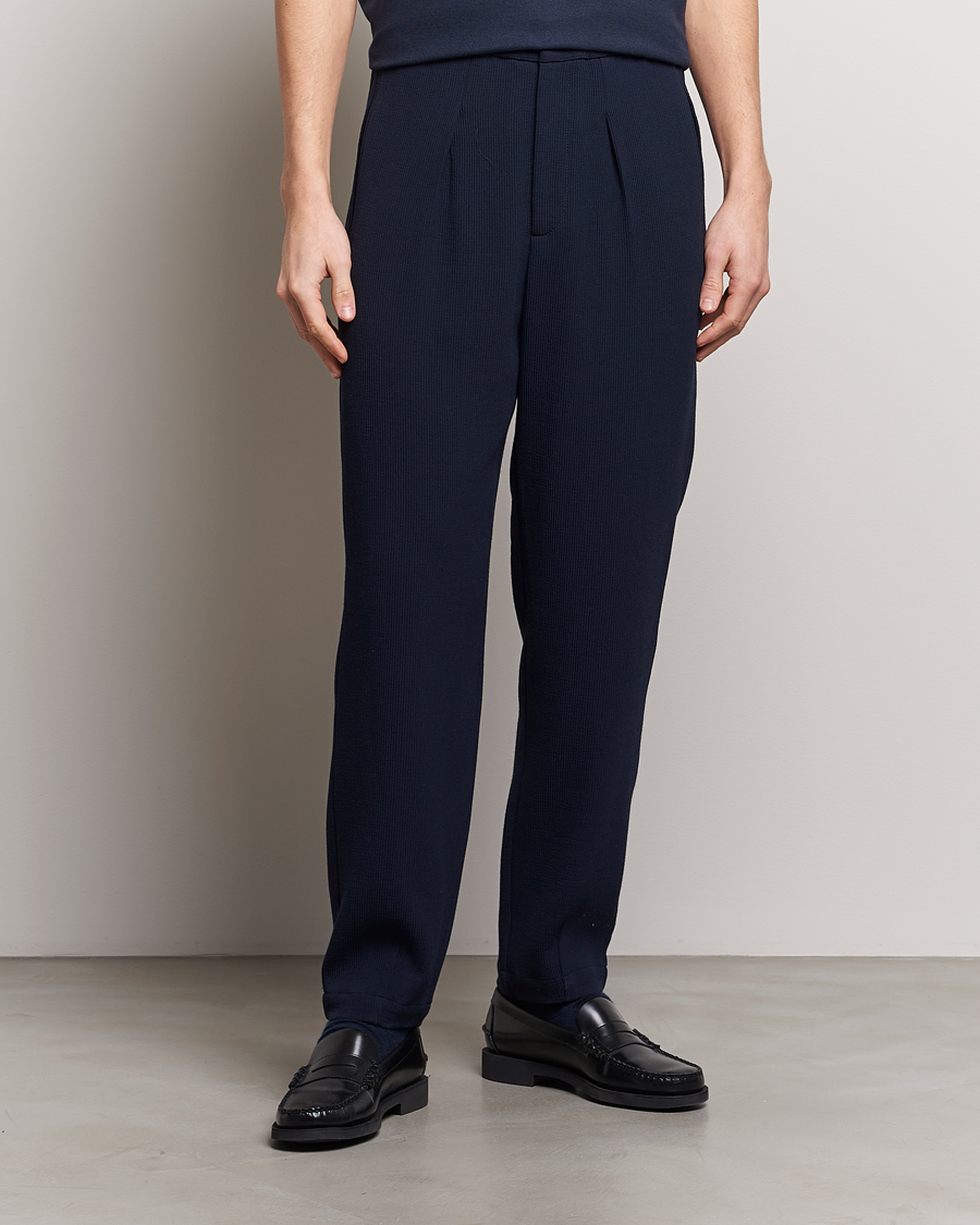 Hombres | Pantalones formales | Giorgio Armani | Pleated Rib Wool Trousers Navy