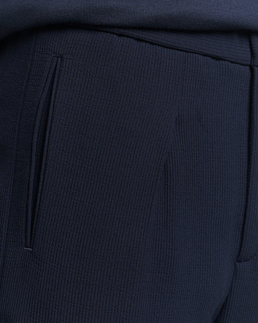 Hombres | Pantalones | Giorgio Armani | Pleated Rib Wool Trousers Navy