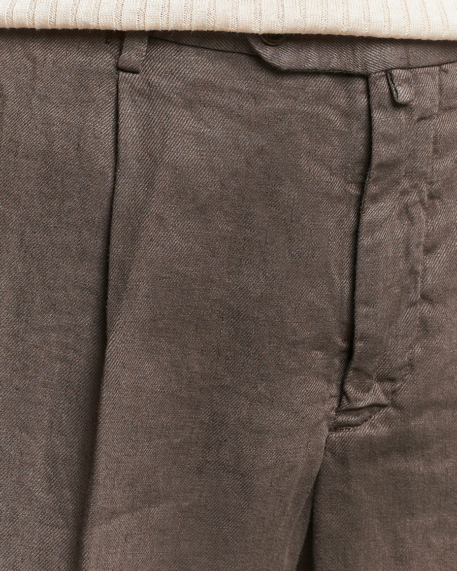 Hombres | Pantalones | Briglia 1949 | Pleated Linen Trousers Brown