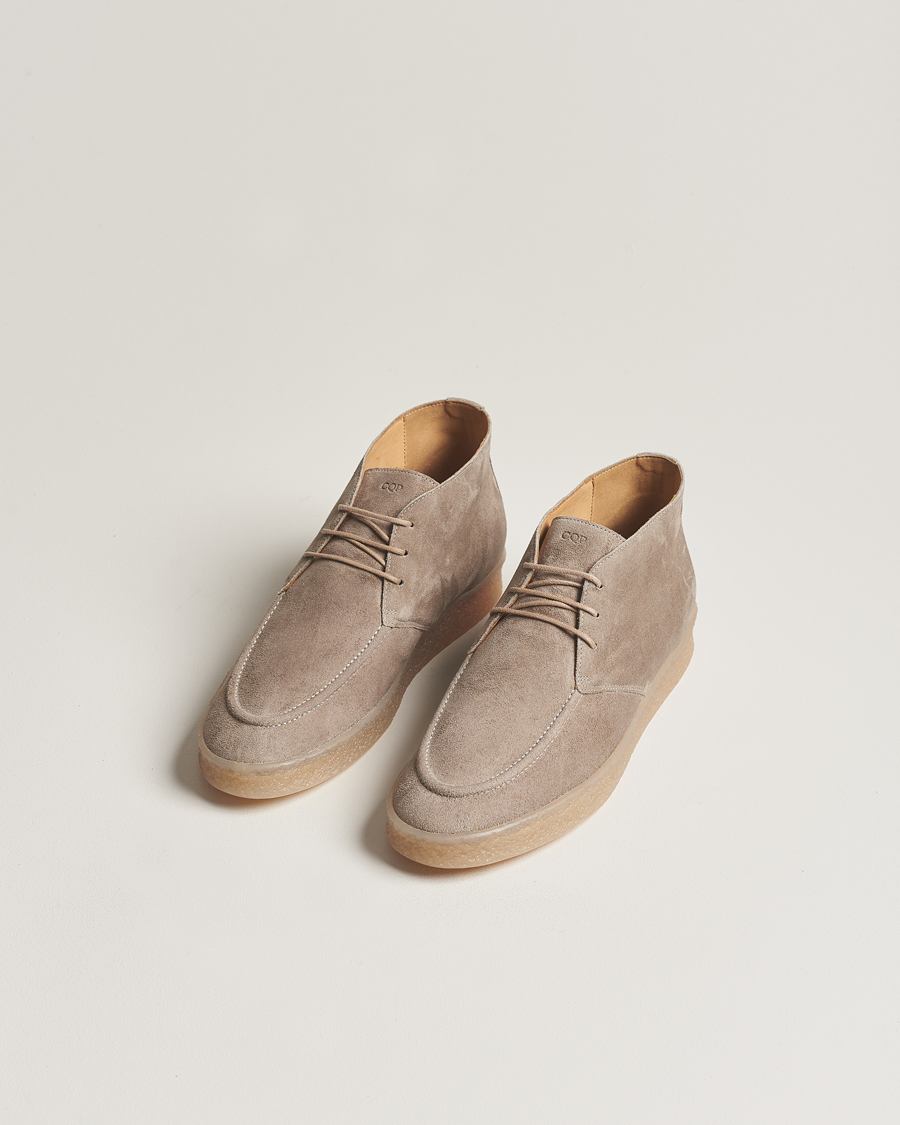 Hombres | CQP Plana Suede Chukka Taupe | CQP | Plana Suede Chukka Taupe