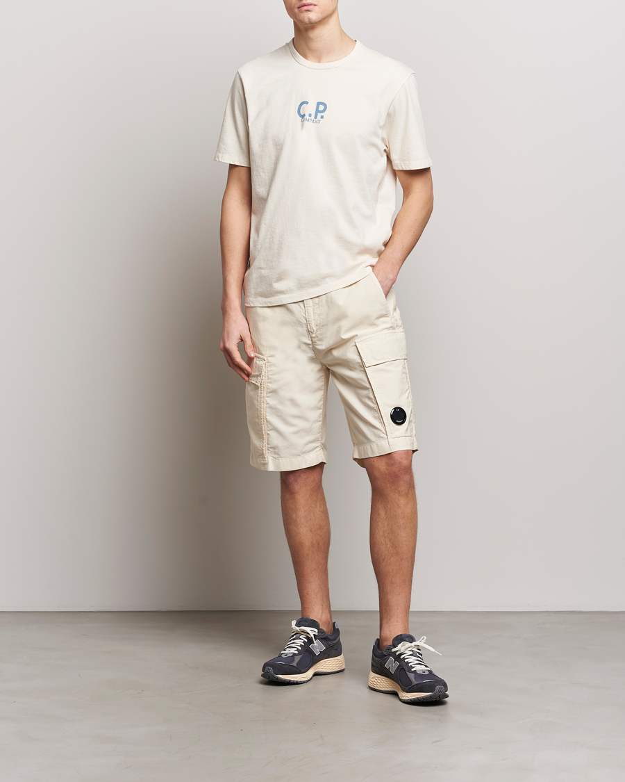 Hombres | Pantalones cortos | C.P. Company | Ottoman Garment Dyed Cotton Cargo Shorts Off White