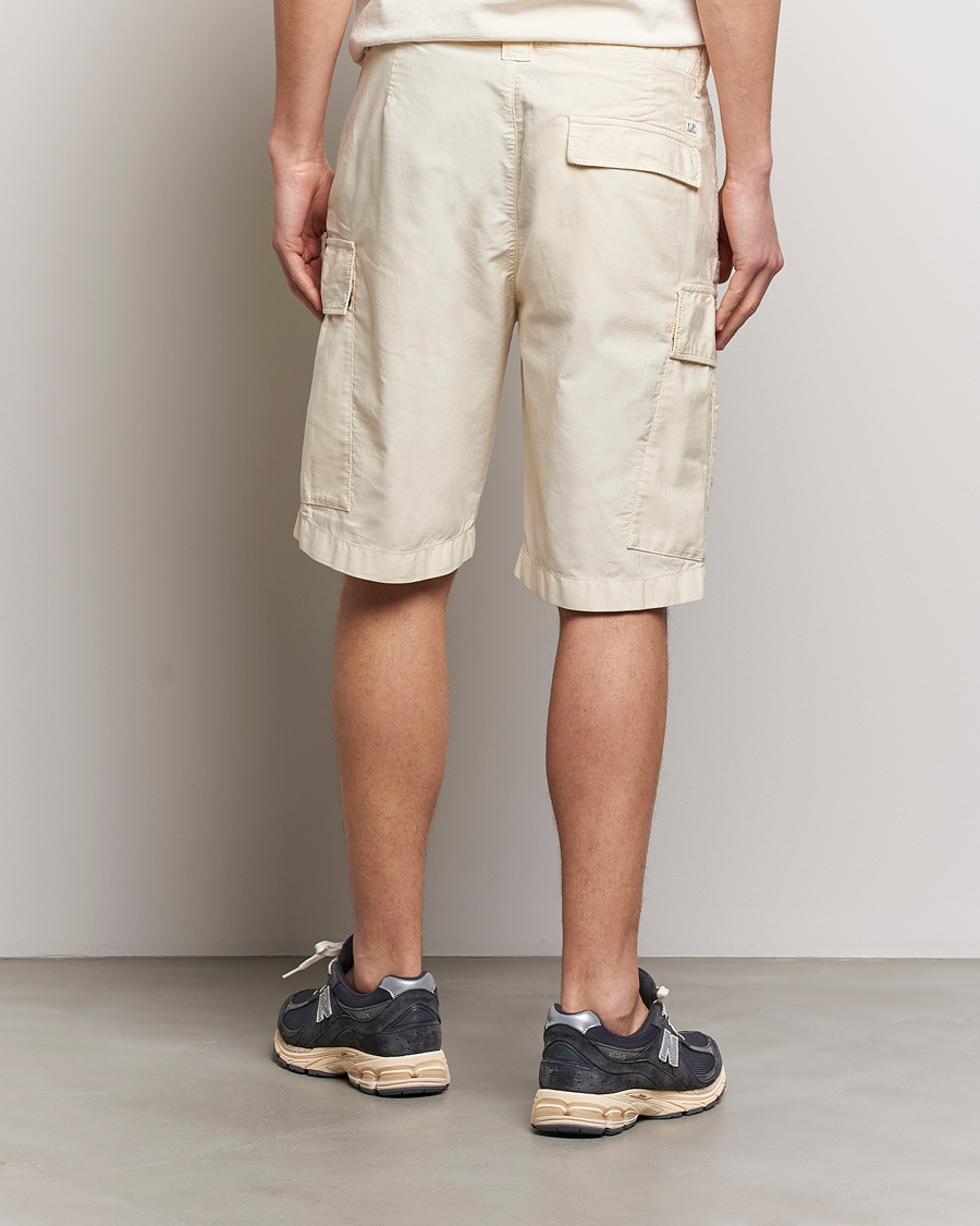 Hombres | Pantalones cortos | C.P. Company | Ottoman Garment Dyed Cotton Cargo Shorts Off White