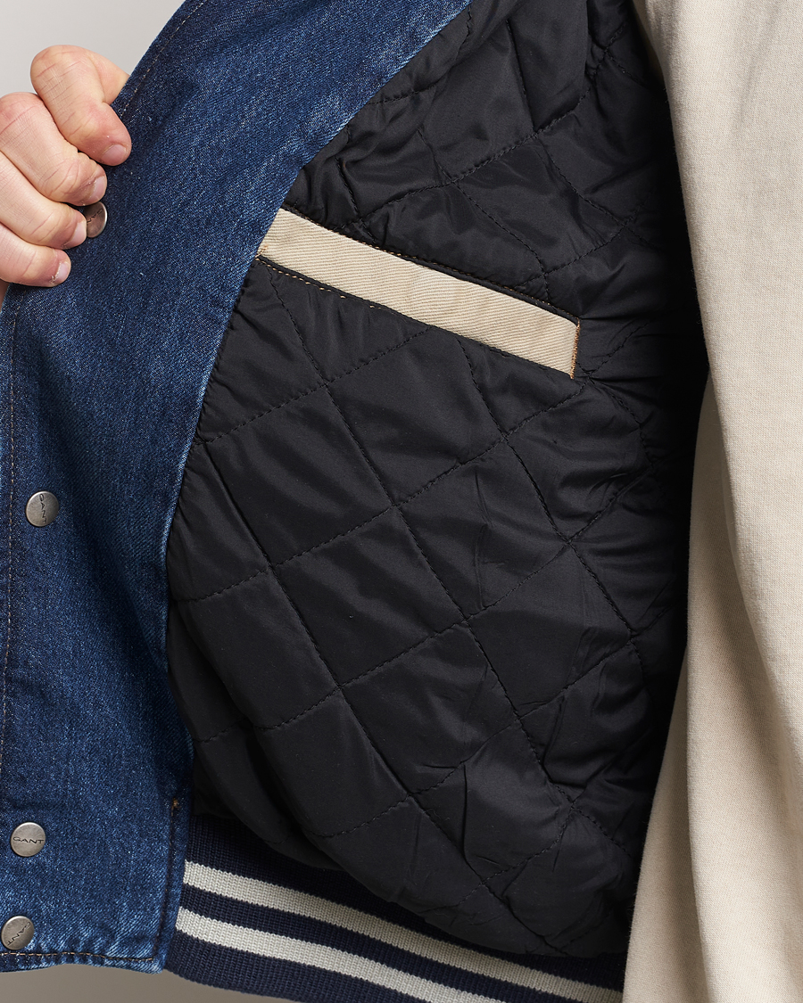 Hombres | Abrigos y chaquetas | GANT | Denim Varsity Jacket Dark Blue Worn In