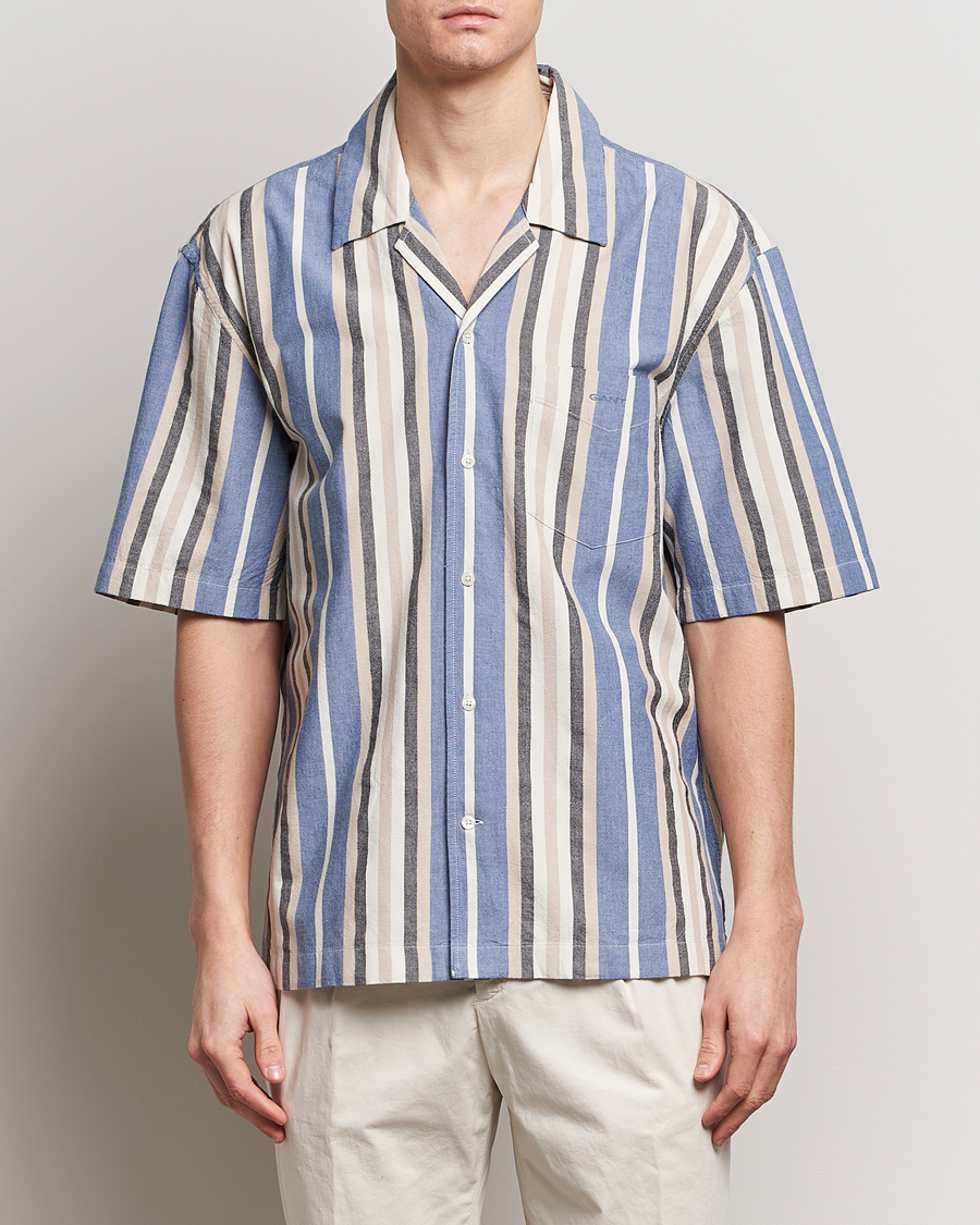 Hombres | Camisas de manga corta | GANT | Relaxed Fit Wide Stripe Short Sleeve Shirt Rich Blue