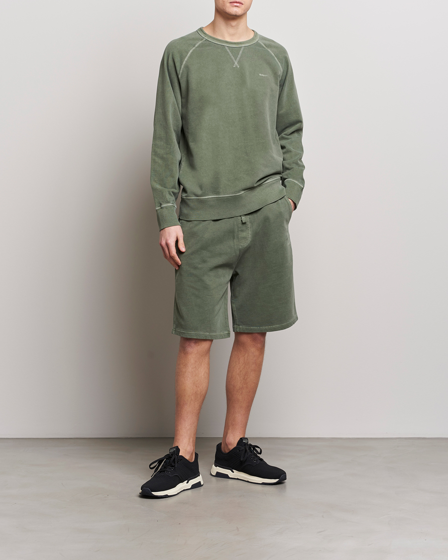Hombres | Jerséis y prendas de punto | GANT | Sunbleached Crew Neck Sweatshirt Pine Green
